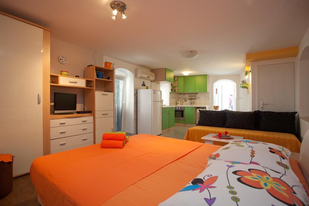 Paradise Apartment With Big Sunny Terrace In The Old Town, Few Meters From The Sea & Riva Promenade 스플리트 객실 사진