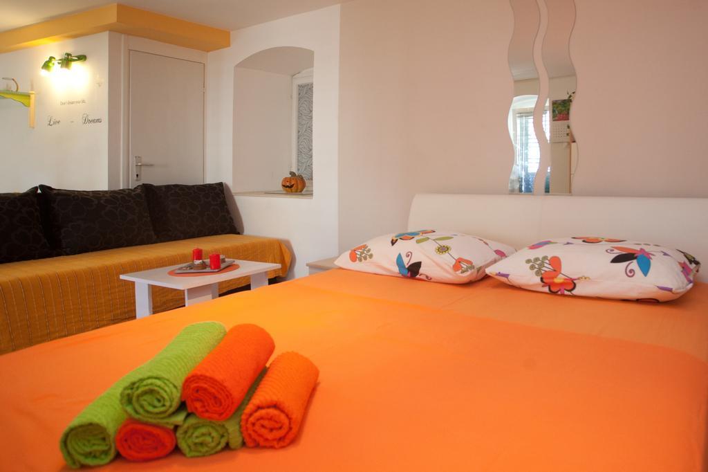 Paradise Apartment With Big Sunny Terrace In The Old Town, Few Meters From The Sea & Riva Promenade 스플리트 객실 사진