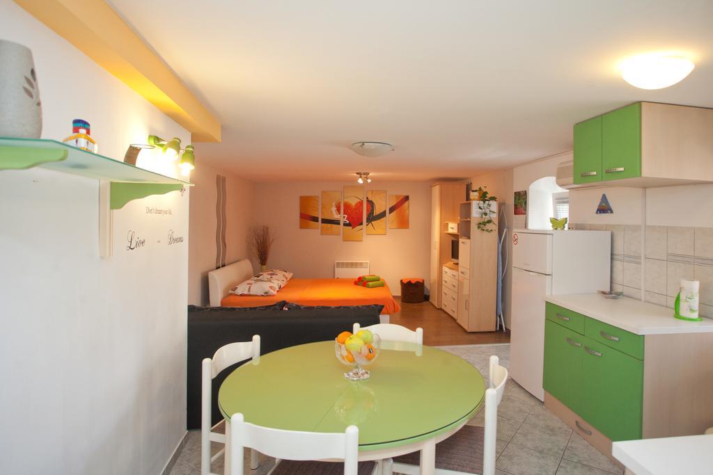 Paradise Apartment With Big Sunny Terrace In The Old Town, Few Meters From The Sea & Riva Promenade 스플리트 객실 사진